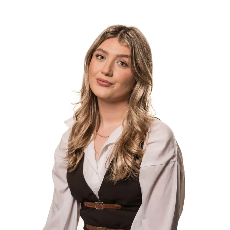Photo of Maeve Turney