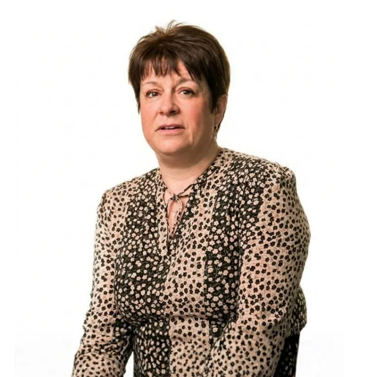 Photo of Sarah Collins