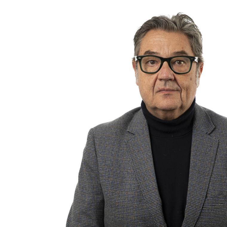 Photo of Andrés  Martínez