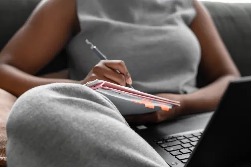 01_pexels_working-from-home.jpg