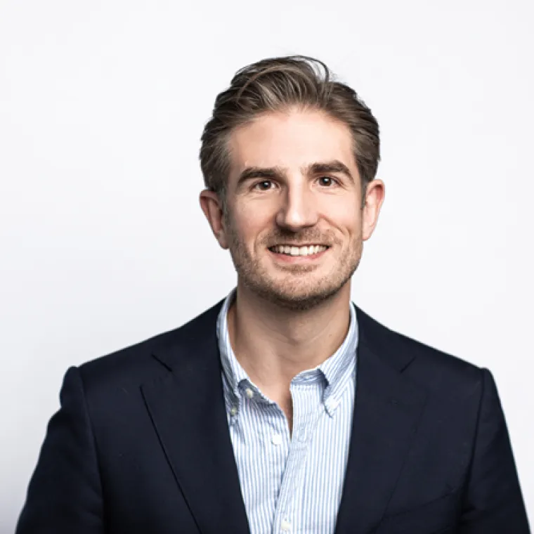 Photo of Dr. Alexander  Wahlers