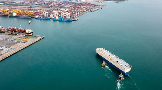 Marine container ship and port